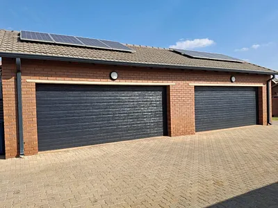 3 Bedroom Townhouse For Sale in Olympus AH, Pretoria - qt9X.webp