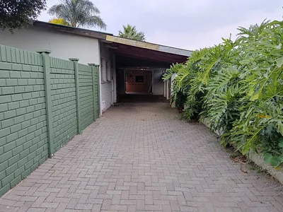 3 Bedroom House For Sale in Johannesburg - T4yb.webp