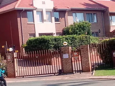 3 Bedroom Townhouse For Sale in Pretoria - Wf0k.webp