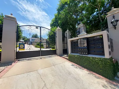 2 Bedroom Townhouse To Rent in Pretoria - 5IPp.webp