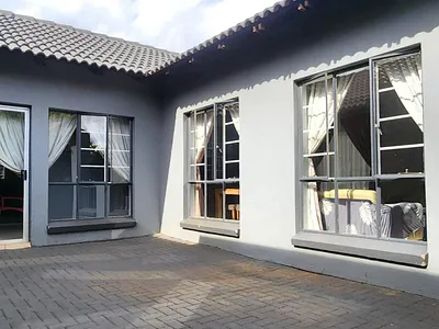3 Bedroom House For Sale in Pretoria - qRXk.webp