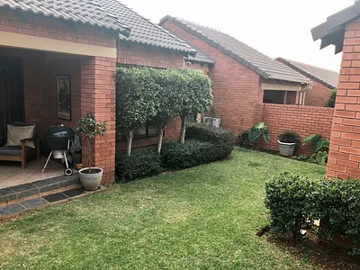 2 Bedroom Townhouse To Rent in Pretoria - 5UGv.webp