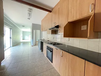 2 Bedroom House To Rent in Kempton Park - zWj3.webp