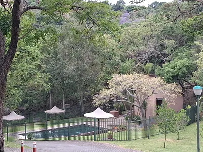 2 Bedroom Apartment For Sale in Nelspruit - fKBi.webp