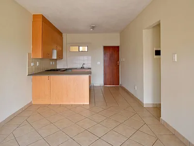 2 Bedroom Apartment To Rent in Hazeldean, Pretoria - 5yfE.webp