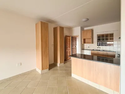 2 Bedroom Apartment To Rent in Hazeldean, Pretoria - kCi4.webp