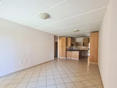 2 Bedroom Apartment To Rent in Hazeldean, Pretoria - img