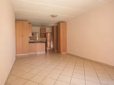 2 Bedroom Apartment To Rent in Hazeldean, Pretoria - 4CQE.webp