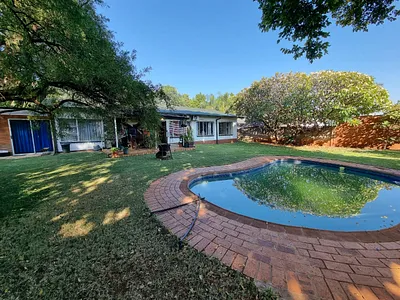 3 Bedroom House To Rent in Sinoville, Pretoria - img