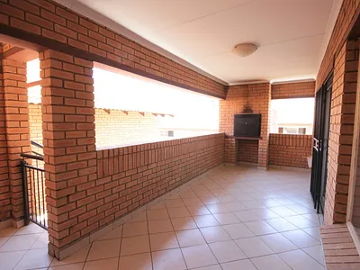 2 Bedroom Apartment To Rent in Hazeldean, Pretoria - 7G79.webp