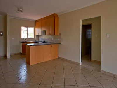 2 Bedroom Apartment To Rent in Hazeldean, Pretoria - img