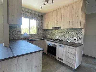 2 Bedroom Apartment To Rent in Erasmuskloof, Pretoria - img