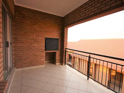 2 Bedroom Apartment To Rent in Hazeldean, Pretoria - img