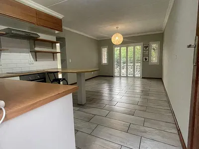 2 Bedroom Apartment To Rent in Lynnwood Manor, Pretoria - F1LW.webp