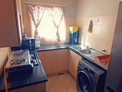 2 Bedroom Apartment For Sale in Pretoria - rzrC.webp