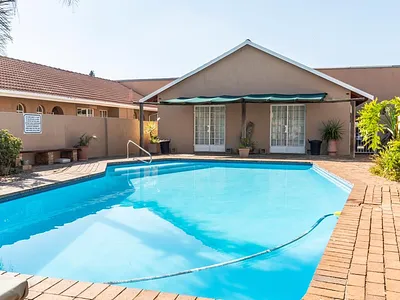 1 Bedroom Townhouse For Sale in Kempton Park - Vlb3.webp