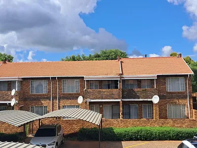 2 Bedroom Apartment For Sale in Akasia - img