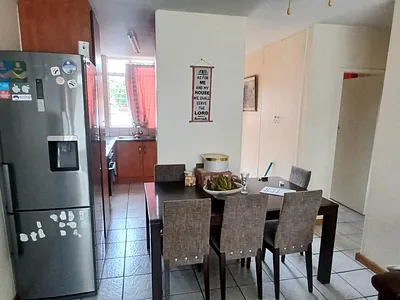 2 Bedroom Apartment For Sale in Pretoria - bYtX.webp
