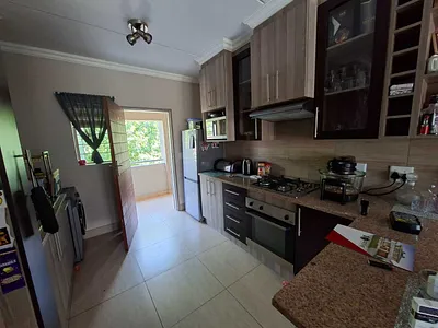 2 Bedroom Apartment For Sale in Pretoria - xYkn.webp