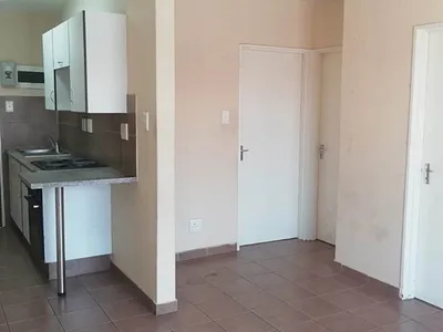 2 Bedroom Apartment To Rent in Kempton Park - 31Cz.webp