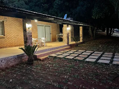 2 Bedroom House To Rent in Tzaneen - E6KN.webp
