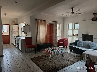3 Bedroom Townhouse For Sale in Albertville, Johannesburg - QlpZ.webp