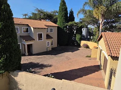 4 Bedroom House For Sale in Pretoria - y2Wq.webp