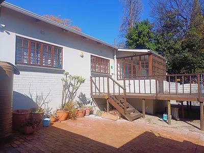 5 Bedroom House For Sale in Johannesburg - qdTm.webp