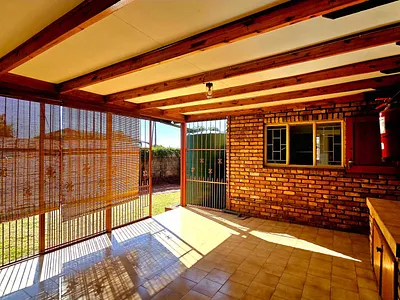 3 Bedroom Townhouse For Sale in Pretoria - EXgM.webp
