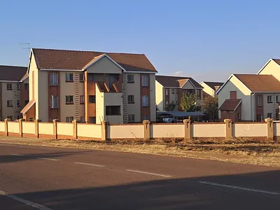 2 Bedroom Apartment For Sale in Akasia - lX8V.webp