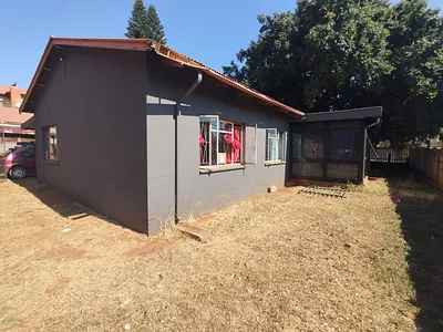 3 Bedroom House To Rent in Pretoria - rB7x.webp