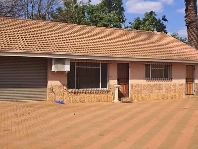 2 Bedroom Apartment To Rent in Akasia - rG7R.webp