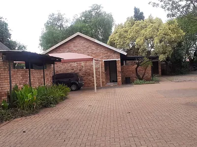 18 Bedroom House For Sale in Northam - Hxdt.webp