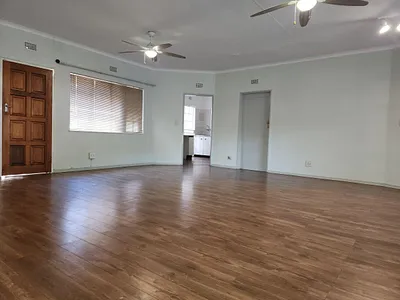 3 Bedroom Townhouse To Rent in White River - jNJ9.webp