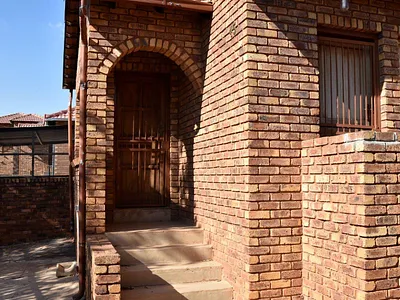 3 Bedroom House To Rent in Pretoria - 7uLn.webp