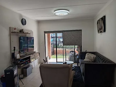2 Bedroom Apartment For Sale in Randburg - rhZ1.webp