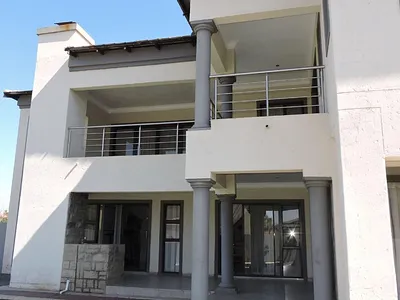 5 Bedroom House For Sale in Pretoria - v5oe.webp