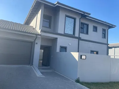 3 Bedroom Townhouse For Sale in Randburg - LB0G.webp