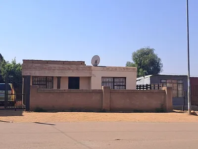 3 Bedroom House For Sale in Soshanguve TT, Soshanguve - mxGY.webp
