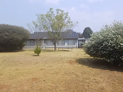 3 Bedroom House For Sale in Roodepoort - img