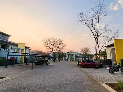 3 Bedroom Townhouse To Rent in Waterval East, Rustenburg - img