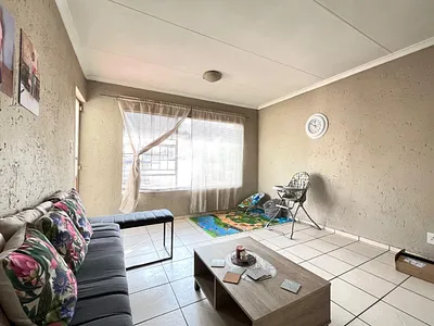 1 Bedroom Apartment To Rent in Johannesburg - wen7.webp
