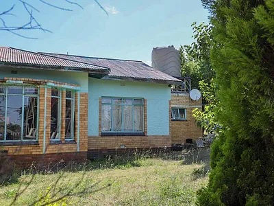 4 Bedroom House For Sale in Tweeling - img