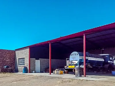 Commercial Property For Sale in Heilbron - img