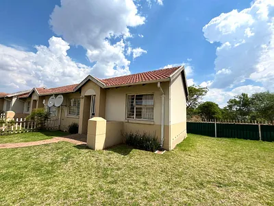 2 Bedroom Townhouse For Sale in Johannesburg - img