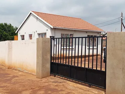 2 Bedroom House For Sale in Moleleki, Katlehong - zyeM.webp