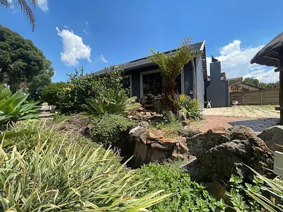 3 Bedroom House For Sale in Kempton Park - wLbb.webp