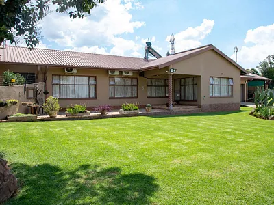 4 Bedroom House For Sale in Deneysville - dFAV.webp