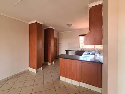 2 Bedroom Apartment To Rent in Pretoria - 5FCf.webp