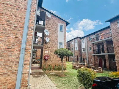 1 Bedroom Apartment For Sale in Pretoria - BSQ0.webp